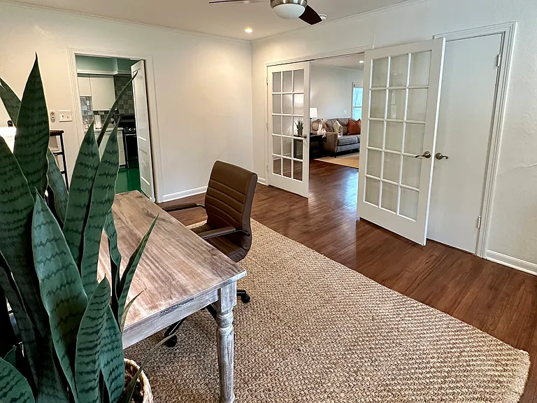 Large Dining Room (pictured as an Office)