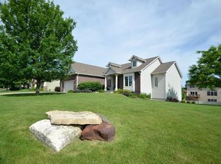 15109 Goodman Dr, Urbandale, IA 50323