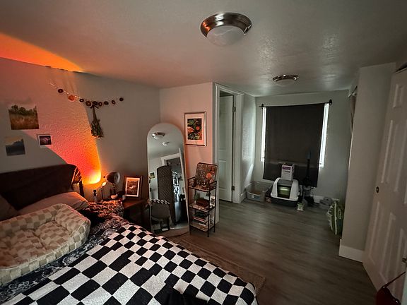 3rd image of 1413 1/2 Park Ave