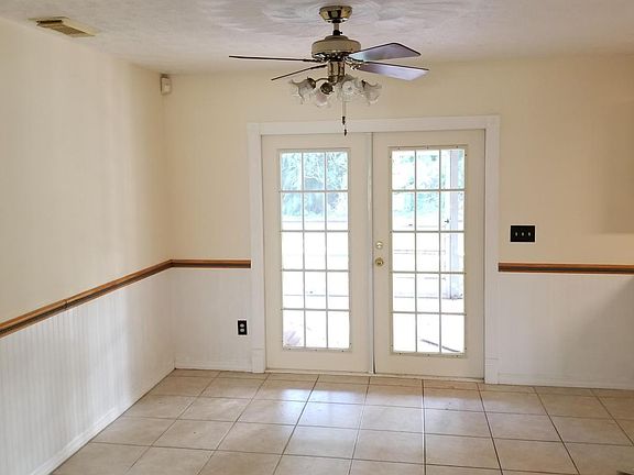 3rd image of 482 NW Ferris Dr