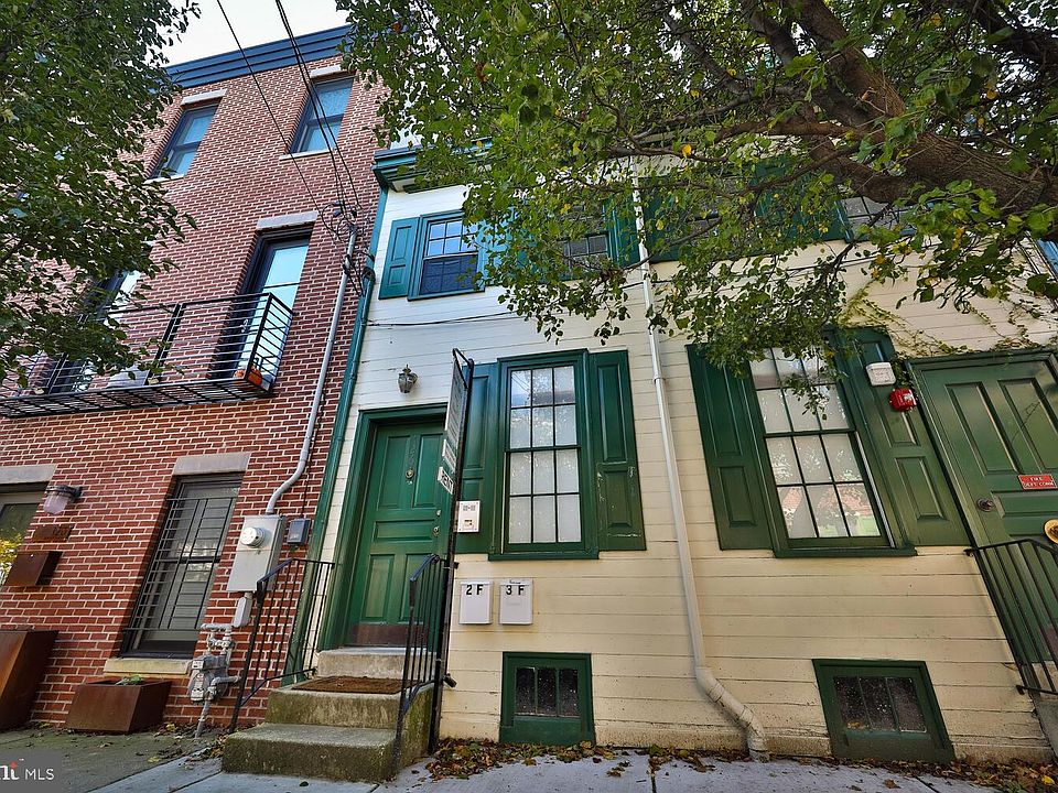 1st image of 126-128 League St #2