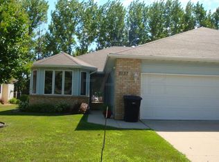 2137 S 36th St, Grand Forks, ND 58201