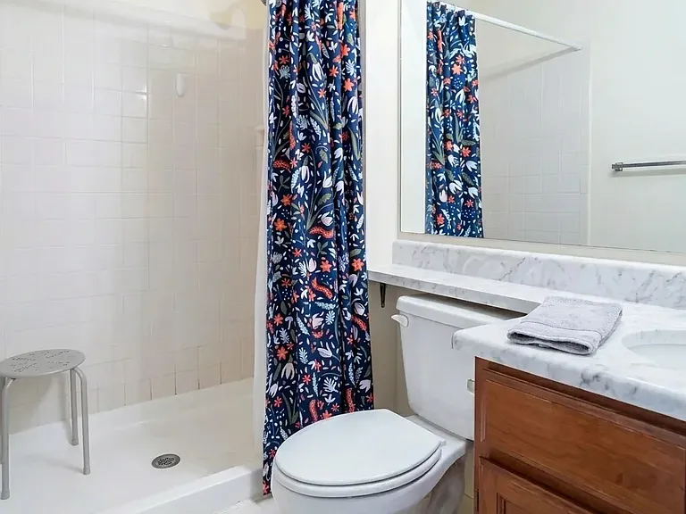6435 Chantilly Pl — Photo 7
