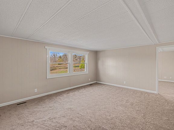 5th image of 7106 Jackson Ridge Rd