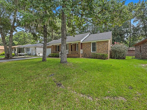 3rd image of 217 Beverly Dr