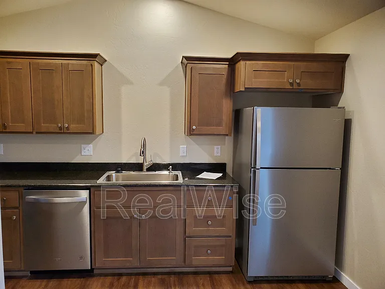 228 Cheryl Ln #13 — Photo 9
