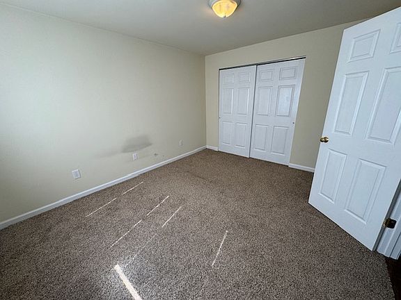 4th image of 223 W Piedmont St #2