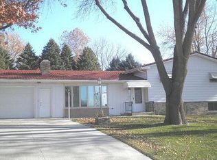 22 N 24th St, Denison, IA 51442