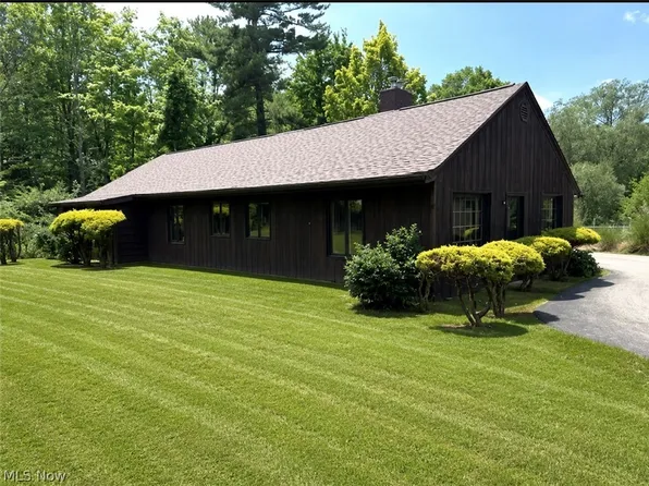 12590 Rockhaven Rd, Chesterland, OH 44026