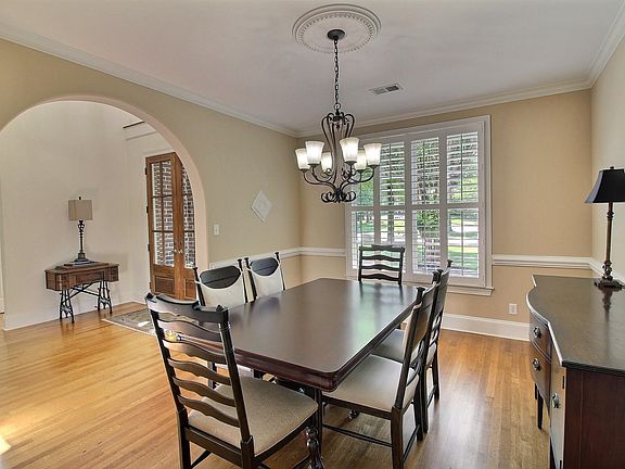 5th image of 1049 E Old Hearthstone Cir