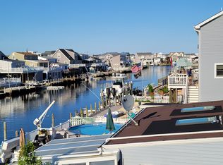 14 Myrtle Dr #B, Manahawkin, NJ 08050