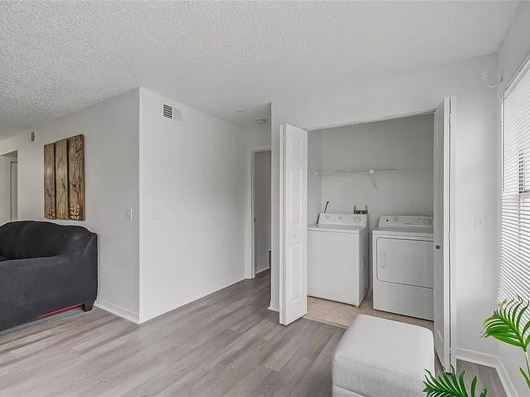 5120 Conroy Rd #28 — Photo 22