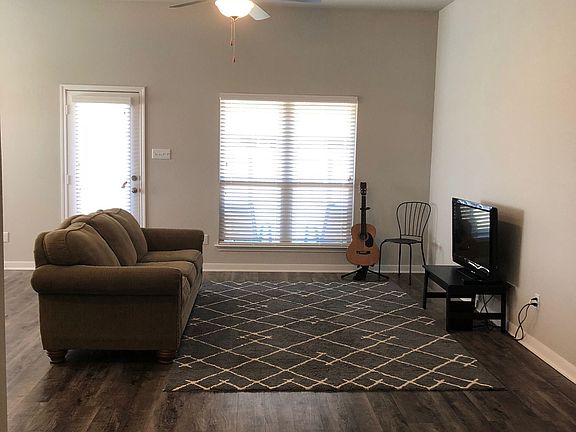 4th image of 1222 Lilac Ledge Dr