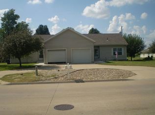1002 N Vine St, Abilene, KS 67410