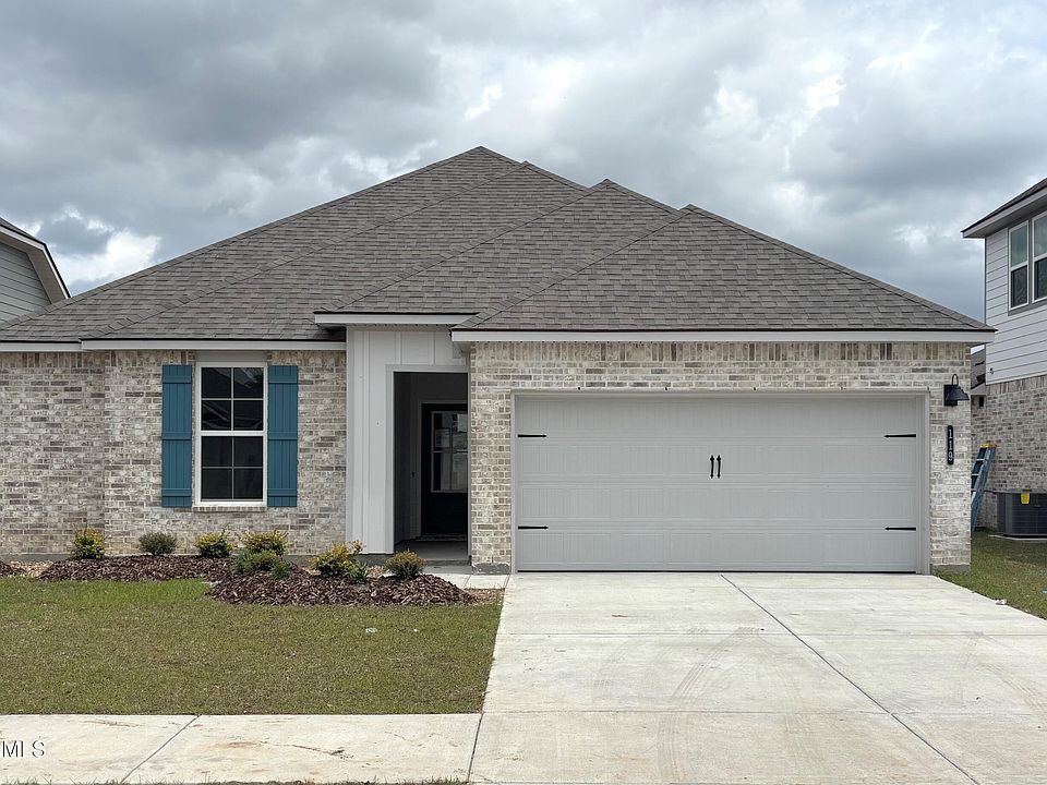 1st image of 119 Belle Lake Dr