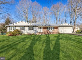 20 Sutton Pl, East Windsor, NJ 08520