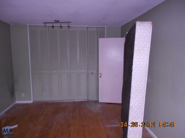 1st image of 3104 Linwood Ave