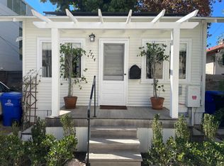 7774 Bishops Ln, La Jolla, CA 92037