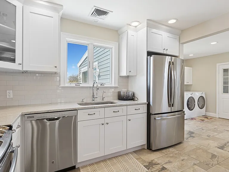 1110 Gillette Dr — Photo 19