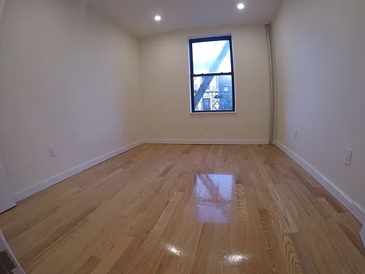 Rented by Bohemia Realty Group | media 69