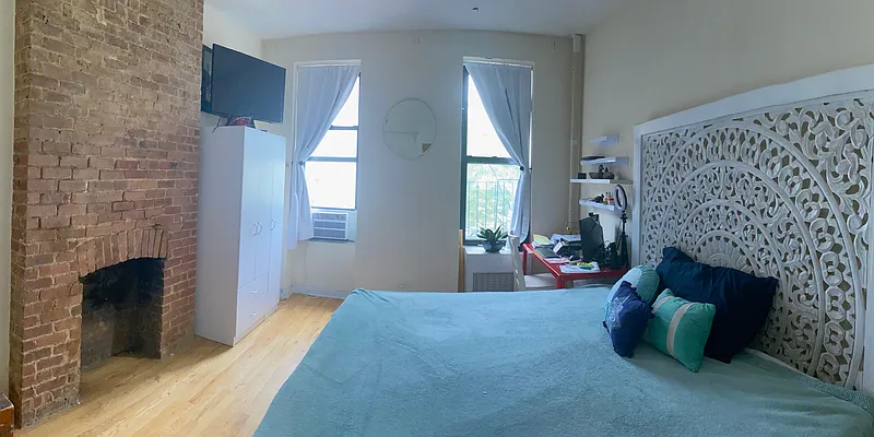 Rented by High Line NYC Realty Group | media 8