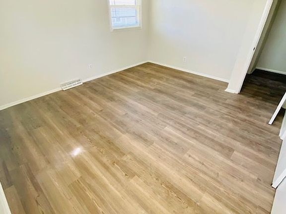 5th image of 5137-5147 N 91st St