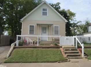 822 S 14th St, Keokuk, IA 52632