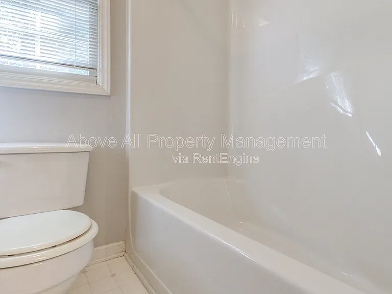 103 Unaka Ct — Photo 52