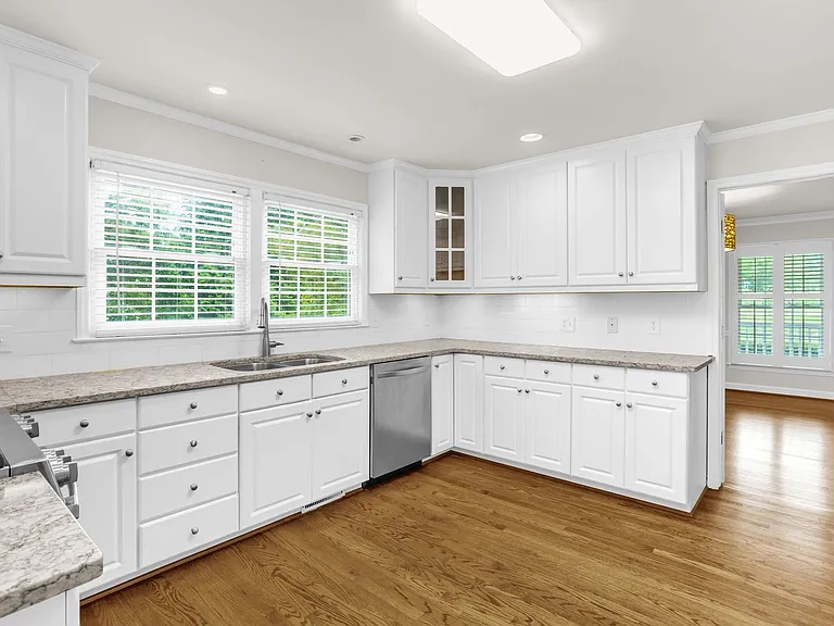 4205 Belvoir Dr — Photo 20