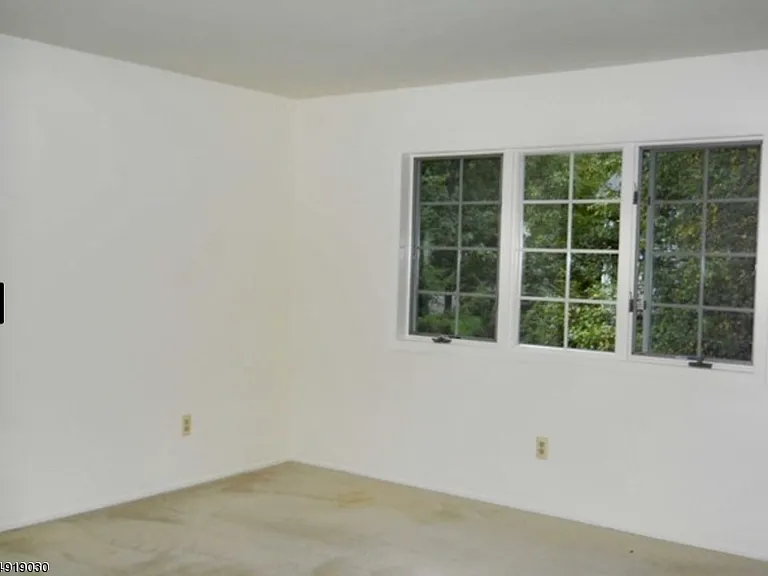 11 Schill Pl — Photo 12