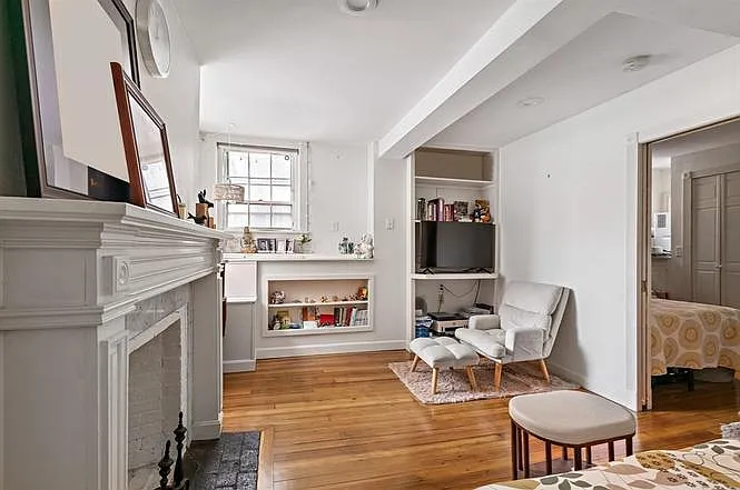49 Grove St #A — Photo 10
