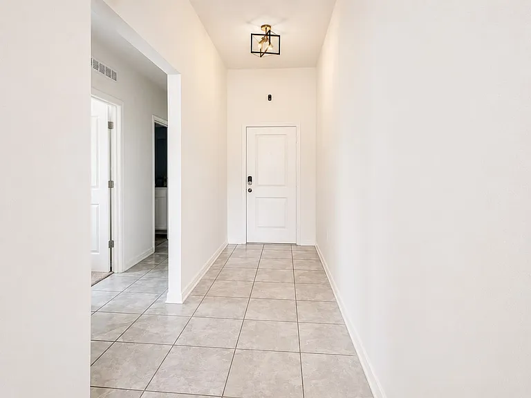 792 Reggie Rd — Photo 16