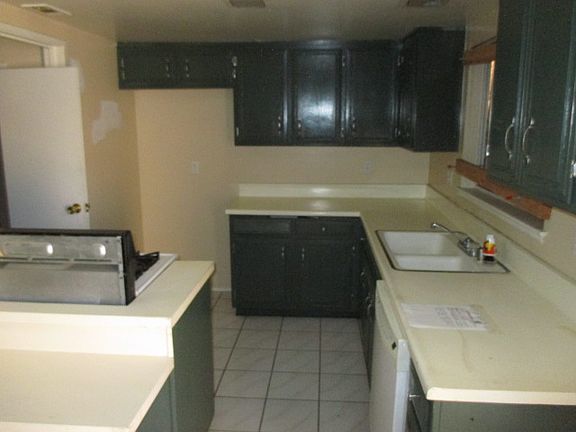 5th image of 3700 N Mountain Ave #8