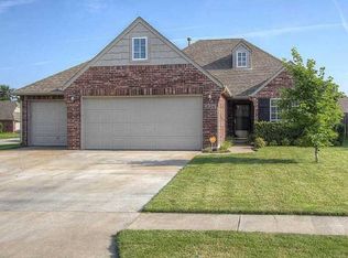 20211 E 45th St S, Broken Arrow, OK 74014
