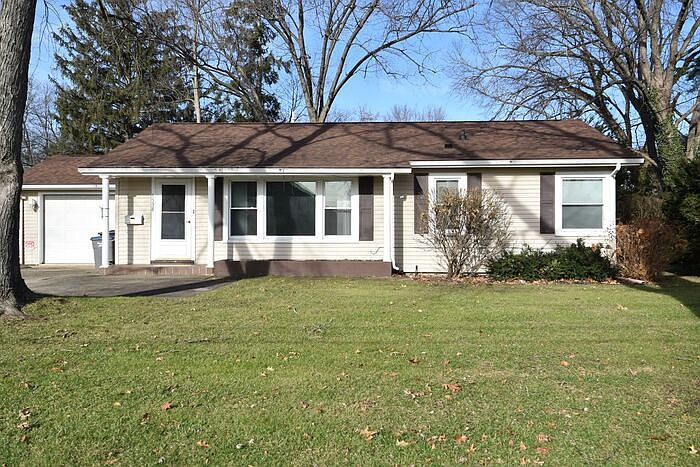 1st image of 1538 Greenleaf Blvd