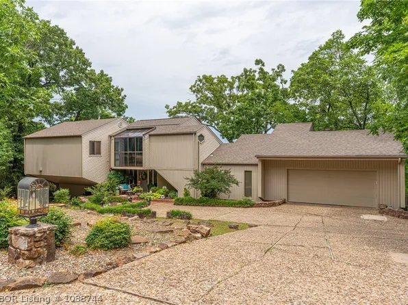 2709 Heather Oaks Way, Fort Smith, AR 72908