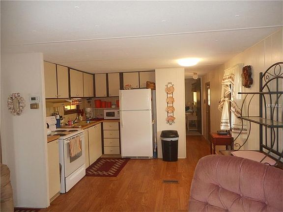 3rd image of 1395 County Dr