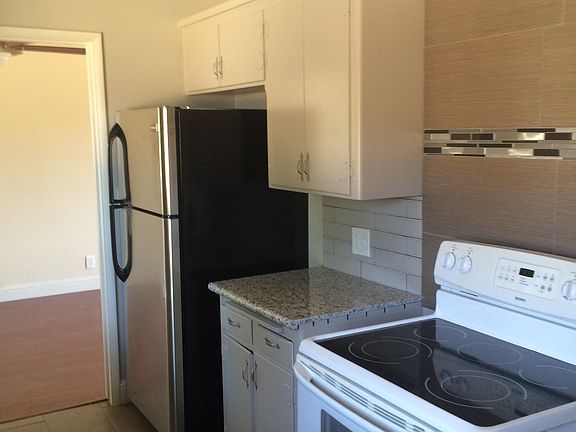 2nd image of 27231 Parkwood Ave