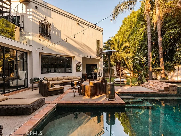 4909 Woodley Ave — Photo 30