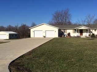 3019 S 800 E, Montgomery, IN 47558
