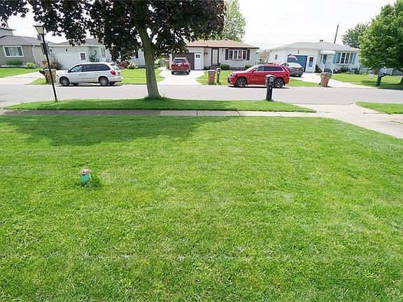 4th image of 84 Autumnwood Dr