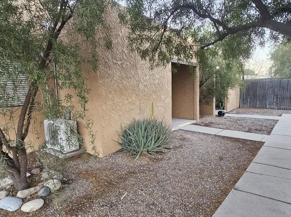 3334 E Presidio Rd, Tucson, AZ 85716