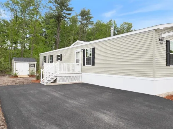 29 Lowell Road #17, Salem, NH 03079