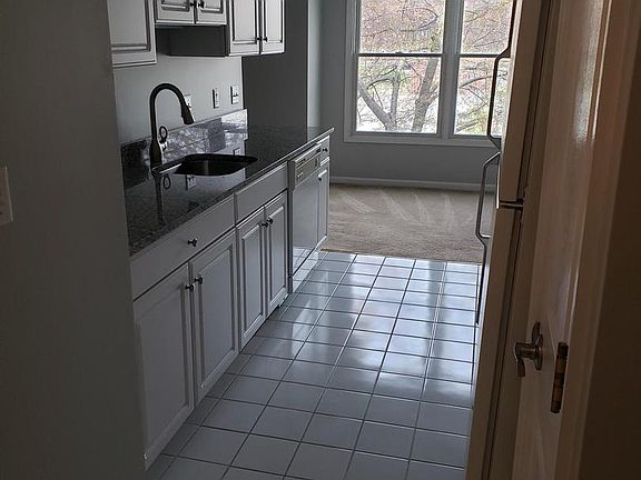 2nd image of 316 Teal Ct #H