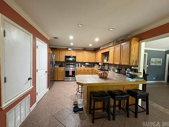 4th image of 174 Hempstead 12