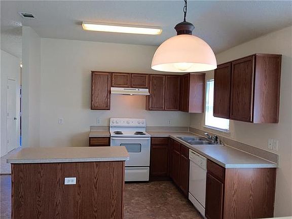 4th image of 1601 Shady Shores Dr