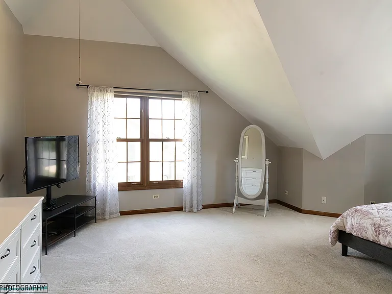 251 Millington Ln — Photo 17