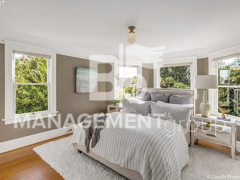 301 SW Nebraska St — Photo 10