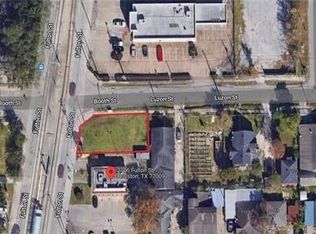 2772 Fulton St, Houston, TX 77009