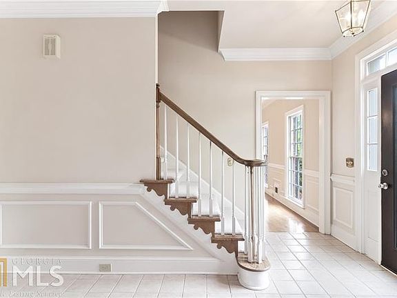 5th image of 3335 Arbor Woods Dr